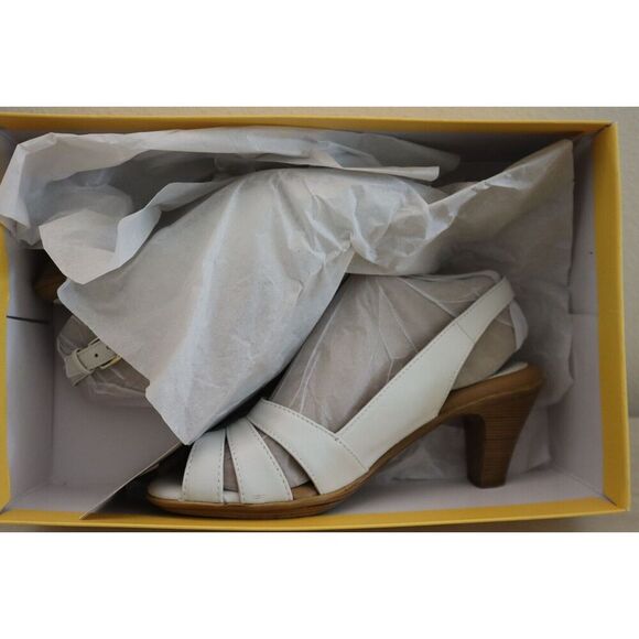 Comfortiva x Soft Spots Women Sz 9M White Velvet Sheep Nappa Neima Dress Sandals - Picture 3 of 13